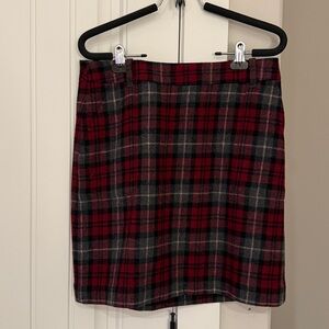 Eddie Bauer plaid skirt with pockets